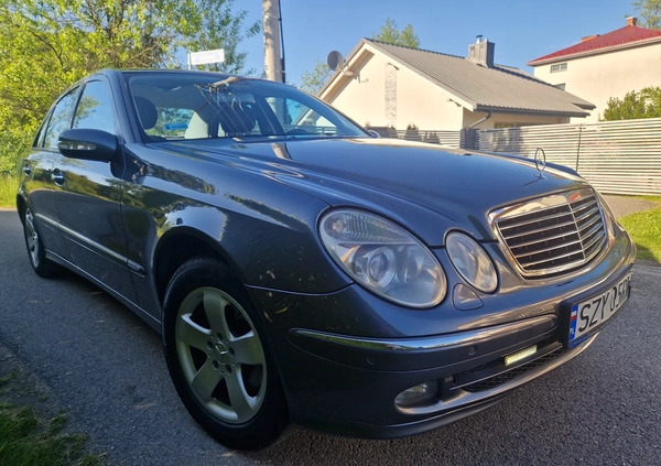 Mercedes-Benz Klasa E cena 37500 przebieg: 301000, rok produkcji 2005 z Żywiec małe 121